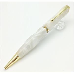 流線型のデザインおしゃれな国産 ペン 筆記用具 筆記具ボールポイントペン ステーショナリー お祝い 贈物 贈り物 プレゼント 入学祝い 卒業祝い 就職祝い 昇進 送別品スタイリッシュなデザインと滑らか