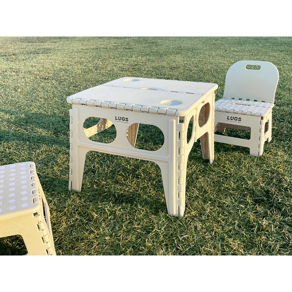 LUGS 折りたたみ式コンパクトテーブル 机 ＆チェア (イス 椅子) 2点セット サンドベージュ 送料無料